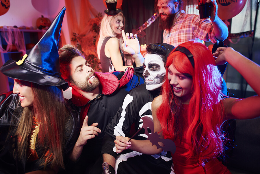 6-easy-halloween-party-games-for-adults-gamesandcelebrations